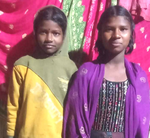 आमा, बुवा र दाजु गुमाएपछि दिदी–बहिनीको जीवन कष्टकर