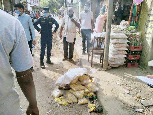 बजार अनुगमन तिब्र, टोलीलाई देख्ने बित्तिकै अधिकांश पसल बन्द 