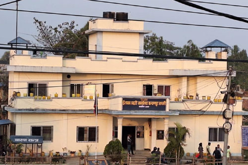 विद्यार्थी माथि यौन दुव्र्यवहार गरेका आरोपमा शिक्षक पक्राउ