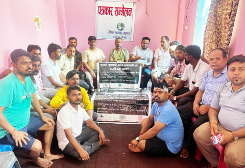 सुनमा लगाइएको विलासिता कर खारेजीको माग गर्दै सुनचाँदी व्यवसायी आन्दोलित