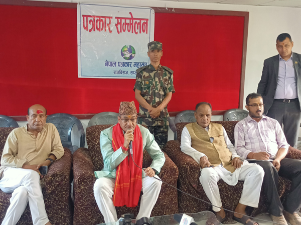 राजनीतिक स्थिरताका लागि वर्तमान सरकार ः गृहमन्त्री लेखक