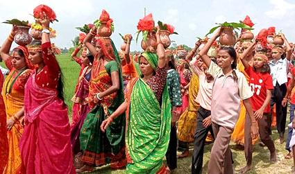 कलशयात्रा र जमरा स्थापित गर्दै दशैंको सुरुवात