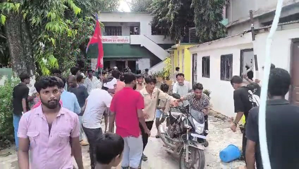आन्दोलनका क्रममा चोरी तथा लुटपाट गरेर लगेका  सम्पत्ति सात दिन भित्र बुझाउन प्रशासनको चेतावनी