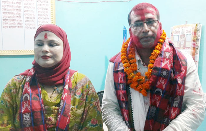 राजविराज नगरपालिका दिनभर तनावग्रत,  प्रमुख प्रशासकीय अधिकृत यादवले गरे पदभार ग्रहण, निलम्बित मेयर पक्षद्वारा कर्र्मचारी माथि कुटपिट र कार्यालयमा तोडफोड