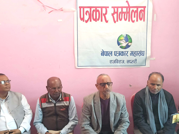 पूर्वमन्त्री एवं बामपन्थी नेता देवले छाडे एमाले