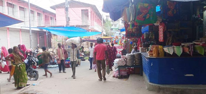 सप्तरीको दुबै पालिकाबाट निषेधाज्ञा हटाइयो, बजार पुरानै लयमा फर्किन थाल्यो