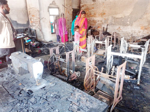 टेलर्समा आगलागीहुँदा २२ लाखको क्षती, एक दर्जन बढी कामदार समस्यामा