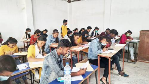 सिटभन्दा तेब्बर आवेदन परेपछि परीक्षा