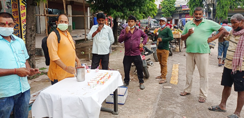 एक महिनादेखी जडिबुटी मिश्रित काढा बितरण गरिदै