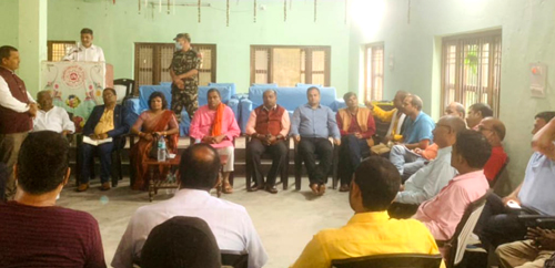 एक महिना भित्र सडकहरुको निर्माण सम्पन्न गर्न मन्त्री यादवद्वारा निर्देशन