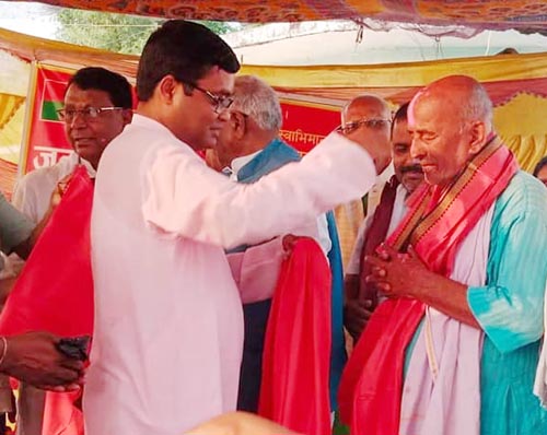 तिलाठीका वडा अध्यक्ष मिश्र काँग्रेस  परित्याग गरि जसपामा प्रवेश
