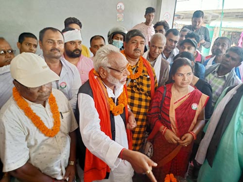 स्वार्थका लागि अन्यत्र गएकाहरुको  राजनीतिक भविष्य सुनिश्चित नरहने ः महतो