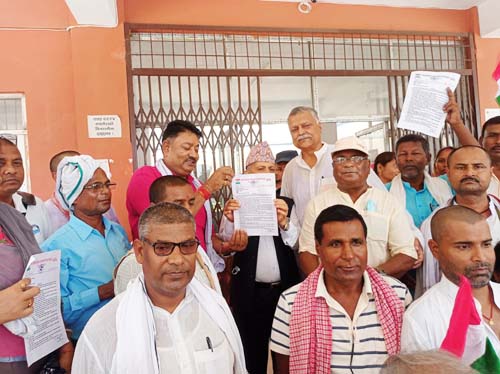मलखादको तुरुन्त व्यवस्था गर्नसहित १४ बुँदे माग राख्दै लोसपाले प्रधानमन्त्रीलाई बुझायो ज्ञापन 