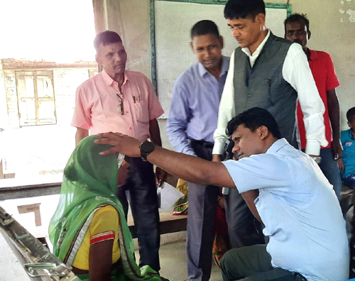 शिविरमा आँखा जचाएका मध्येबाट ७० जनामा मोतियाविन्दुको समस्या
