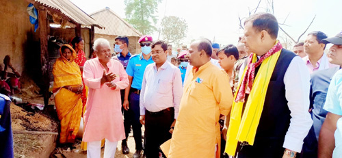प्रदेश सरकारले अग्निपीडितका लागि  आवास बनाइदिने ः मुख्यमन्त्री यादव