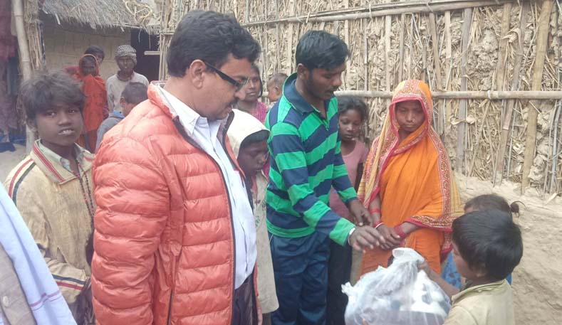 मुसहरी र डोम बस्तीमा न्यानो ब्लायाङकेट बितरण