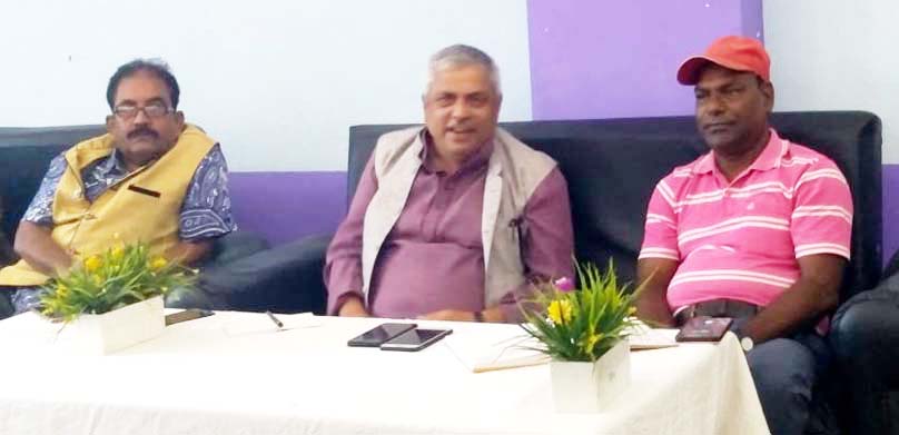 जिल्लाको विकासका लागि हरसम्भव प्रयासरत छु ः नेकपा प्रदेश २ सचिव प्याकुरले