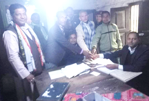 महदेवामा अनियमितता भएको भन्दै प्रजिअलाई ज्ञापन पत्र