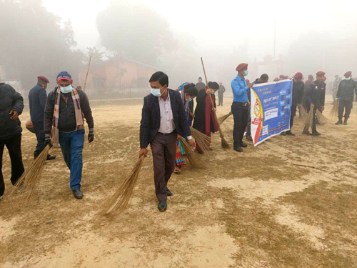 प्रजातन्त्र दिवसमा सरसफाई