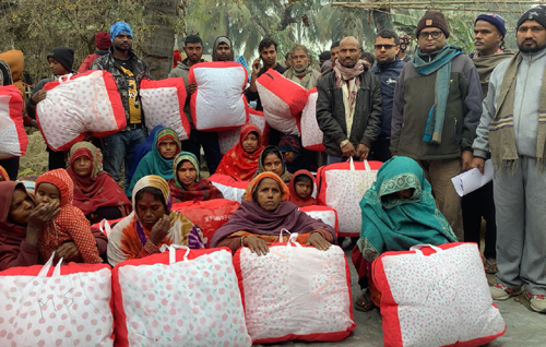 एक सय अति विपन्न, दलितलाई कम्बल बितरण
