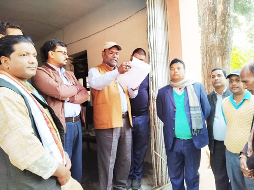 प्रतिष्ठानको निर्माण कार्यलाई तिब्रता दिन माँग गर्दै प्रधानमन्त्रीलाई ज्ञापन