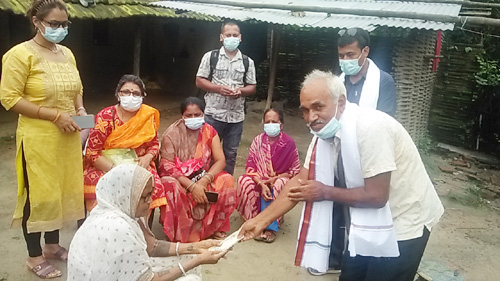 बैठक खर्च विपन्न महिलाको उपचारमा सहयोग