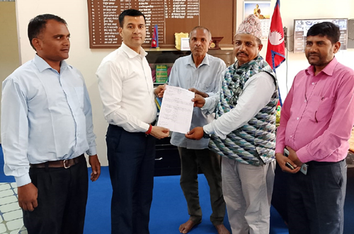 दुध बिक्रि गरे वापतको भुक्तानी नपाएको भन्दै पहल गरिदिन प्रजिअलाई आग्रह  
