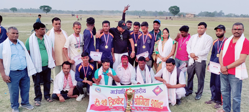 कोइलाडीले चुम्यो गाउँपालिका स्तरीय क्रिकेटको उपाधी 