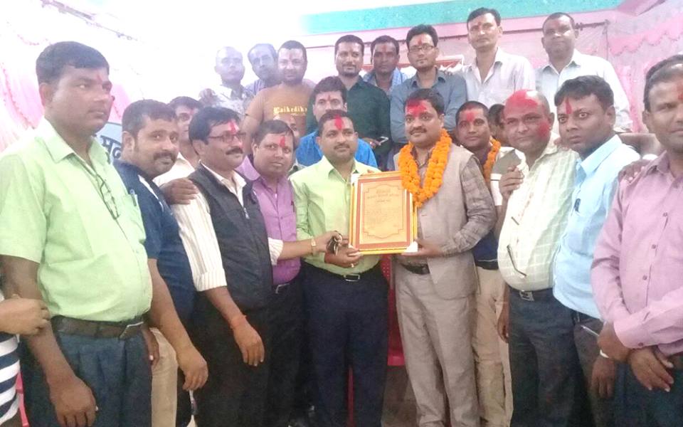 एकै साथ विद्यार्थी राजनीति सुरु गरेका  दुई पार्टीका नेताहरु एउटै मञ्चमा
