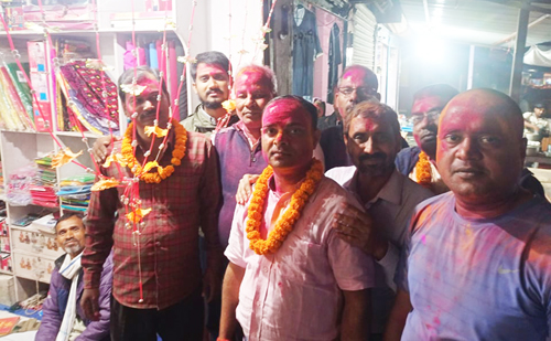 नवनिर्वाचित पदाधिकारीहरु घरदैलोमा