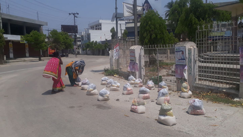 राजविराजमा यूवा व्यापारीद्वारा सराहनिय कार्य, गरिब, विपन्न तथा नागरिकताबिहीन व्यक्तिलाई गुप्त दानमार्फत राहत बितरण 