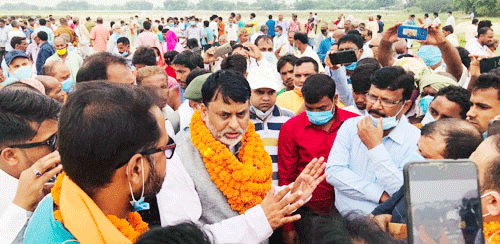 मन्त्री सोनलद्वारा नदी कटान क्षेत्र निरिक्षण