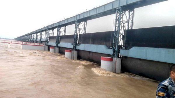 कोशी नदीमा उद्दारकला र पूर्वअभ्यासमा सहभागि दुई सशस्त्र प्रहरी बेपत्ता