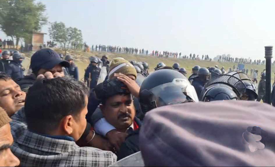 मधेश प्रदेशका शिक्षा मन्त्री प्रहरीबाट कुटिए
