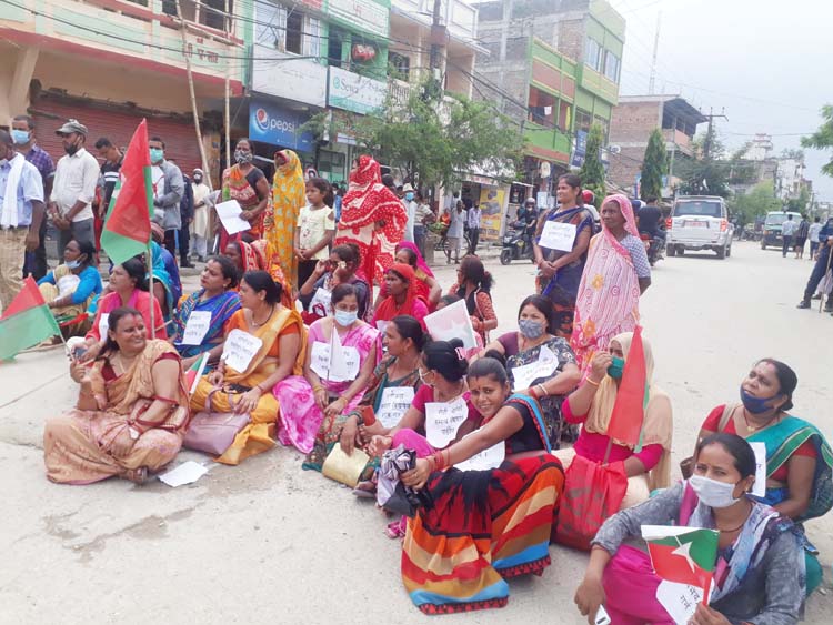 नागरिकता विधेयक खारेजीको माँग गर्दै महिलाहरुद्वारा प्रदर्शन
