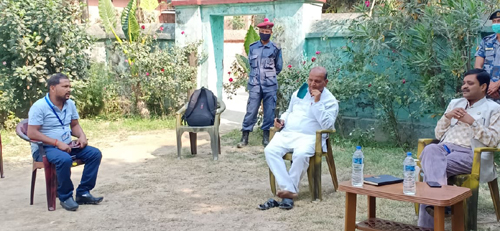 गरिब जनतालाई खाद्यान्नको व्यवस्था मिलाउन मन्त्री साहको निर्देशन