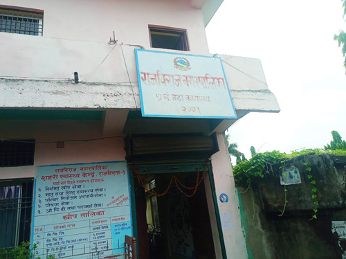 कार्यालय अगाडीबाटै राजविराज वडा नं. ७ का अध्यक्षको मोटरसाईकल चोरी