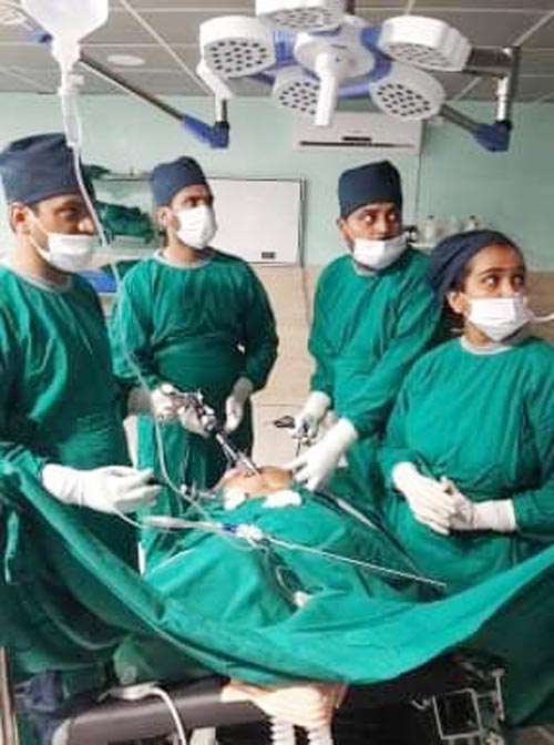 राजविराजमै जटिल प्रकृतिका  चार विरामीको सफल शल्यक्रिया