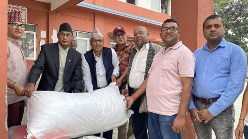 भुकम्प पीडितलाई सप्तरीबाट राहत पठाइयो