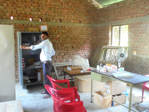 कक्षा कोठामै वडा कार्यालय र स्वास्थ्य क्लिनिक
